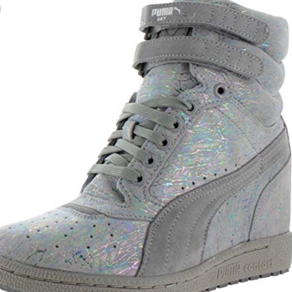 Pumas sky wedge iri suede women’s gray high top